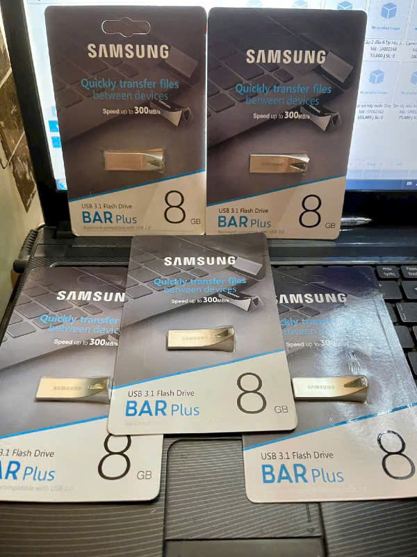usb-3-0-samsung-8gb-vo-kim-loai